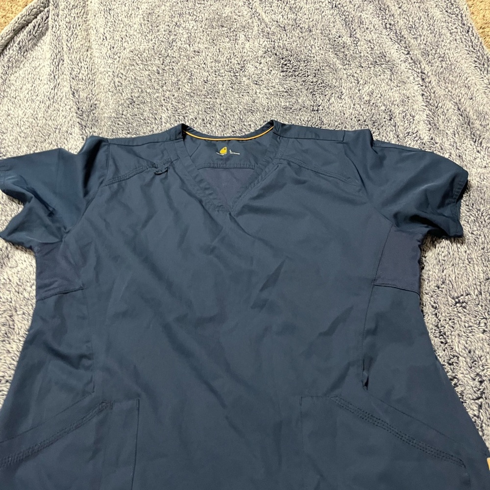 Carhartt navy Blue scrub top Short Sleeve